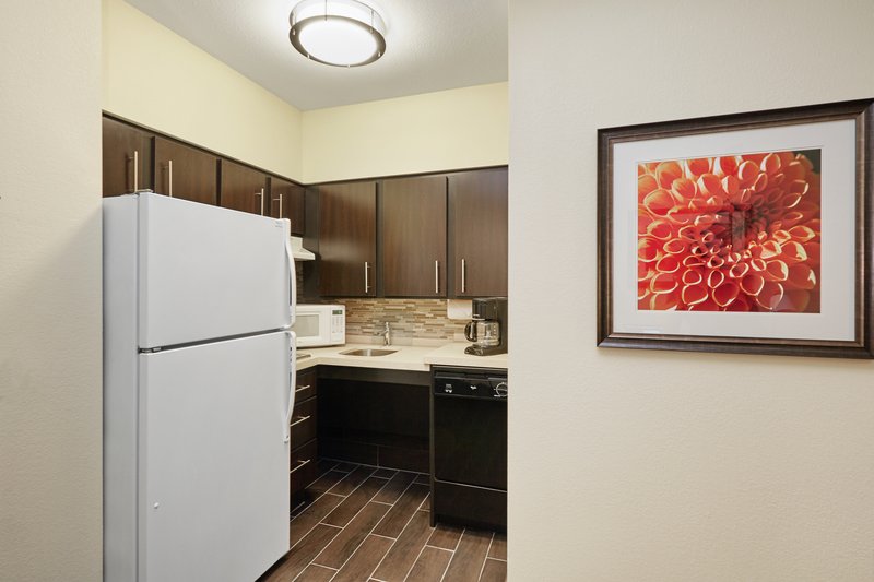 STAYBRIDGE SUITES GLENVIEW