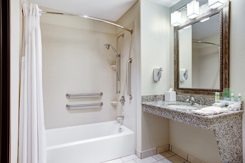 Holiday Inn Express Hotel & Suites RACELAND – HIGHWAY 90