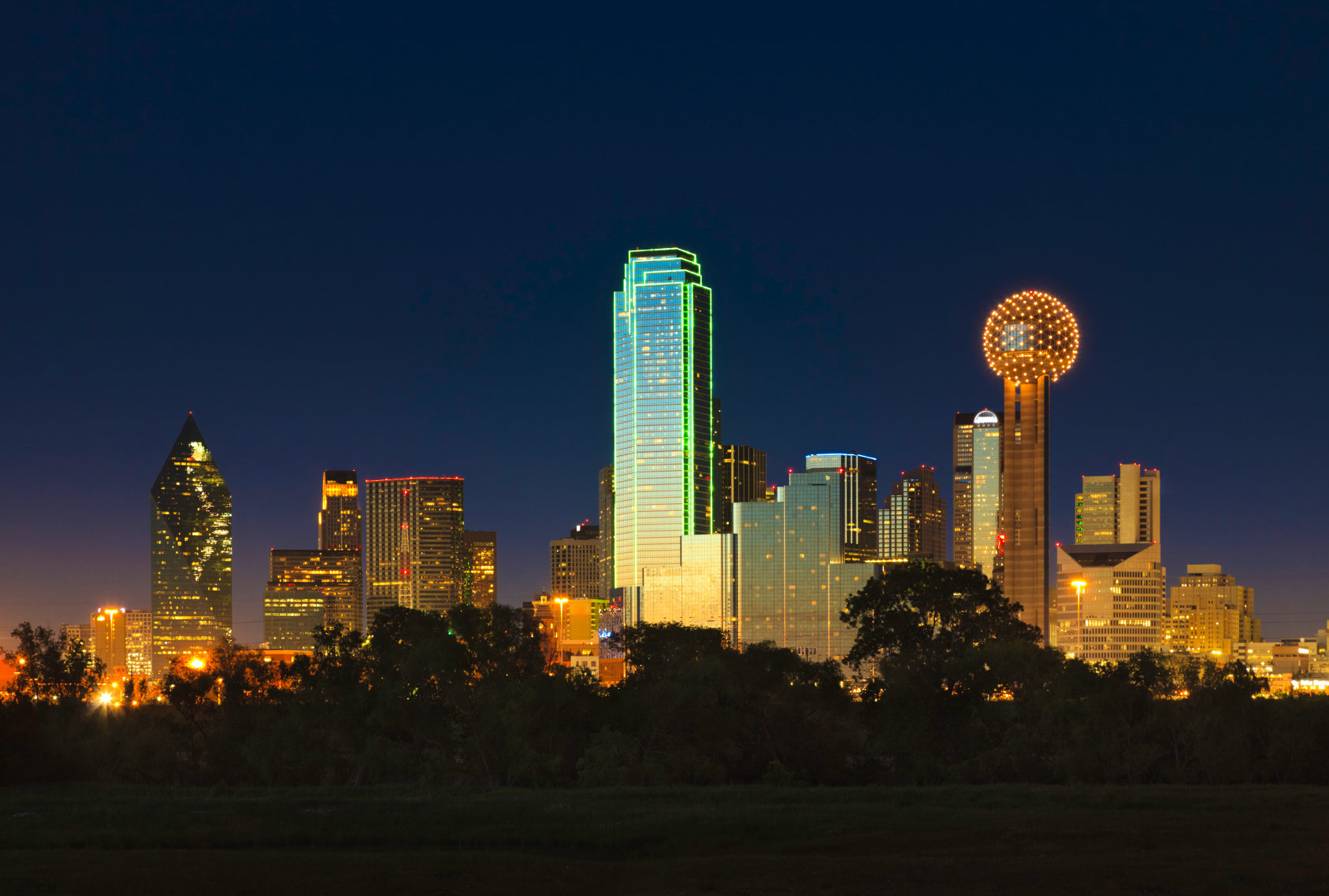 Crowne Plaza Dallas Market Center