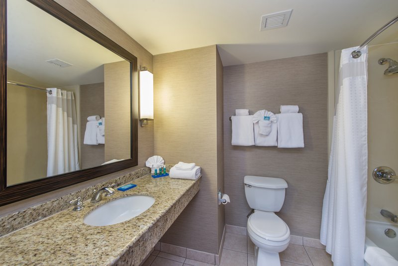 HOLIDAY INN EXPRESS AUBURN