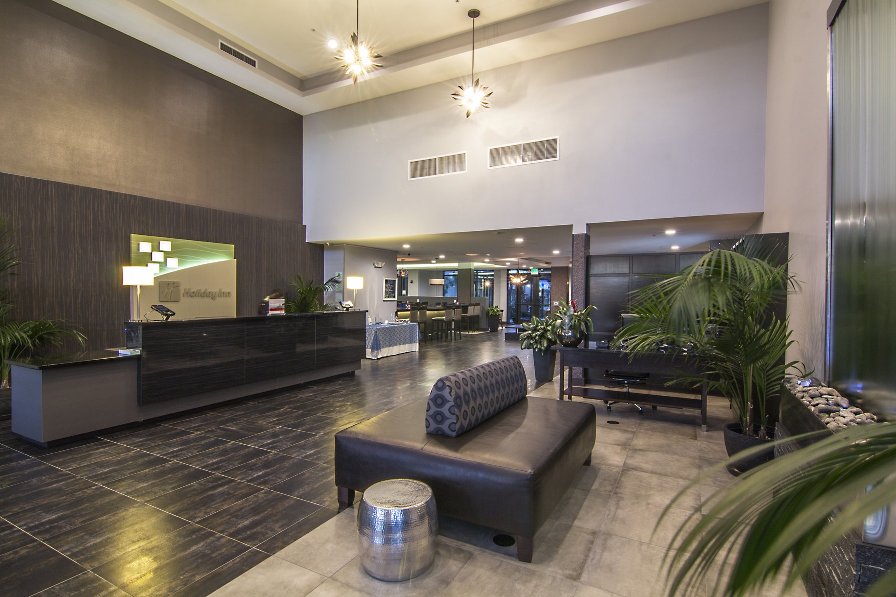 Holiday Inn Carlsbad Lobby