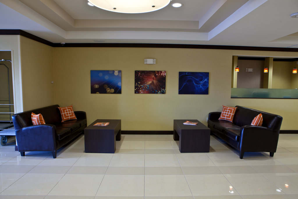 Take a break and socialize in our comfortable lobby seating