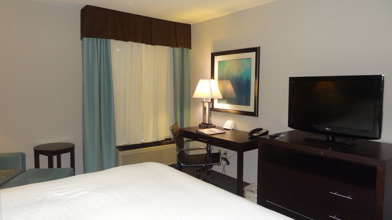 1 KING BED NONSMOKING