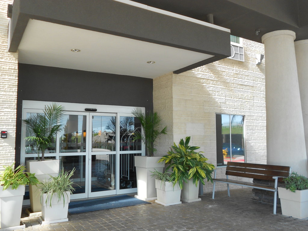 Feel the refreshing ambiance as we welcome you in our hotel.