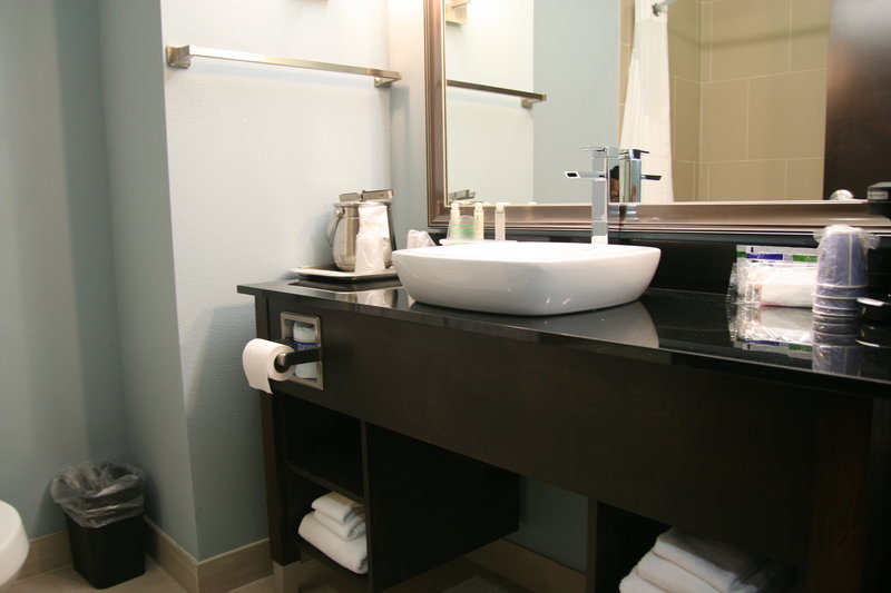 HOLIDAY INN EXPRESS CORPUS CHRISTI (NORTH)