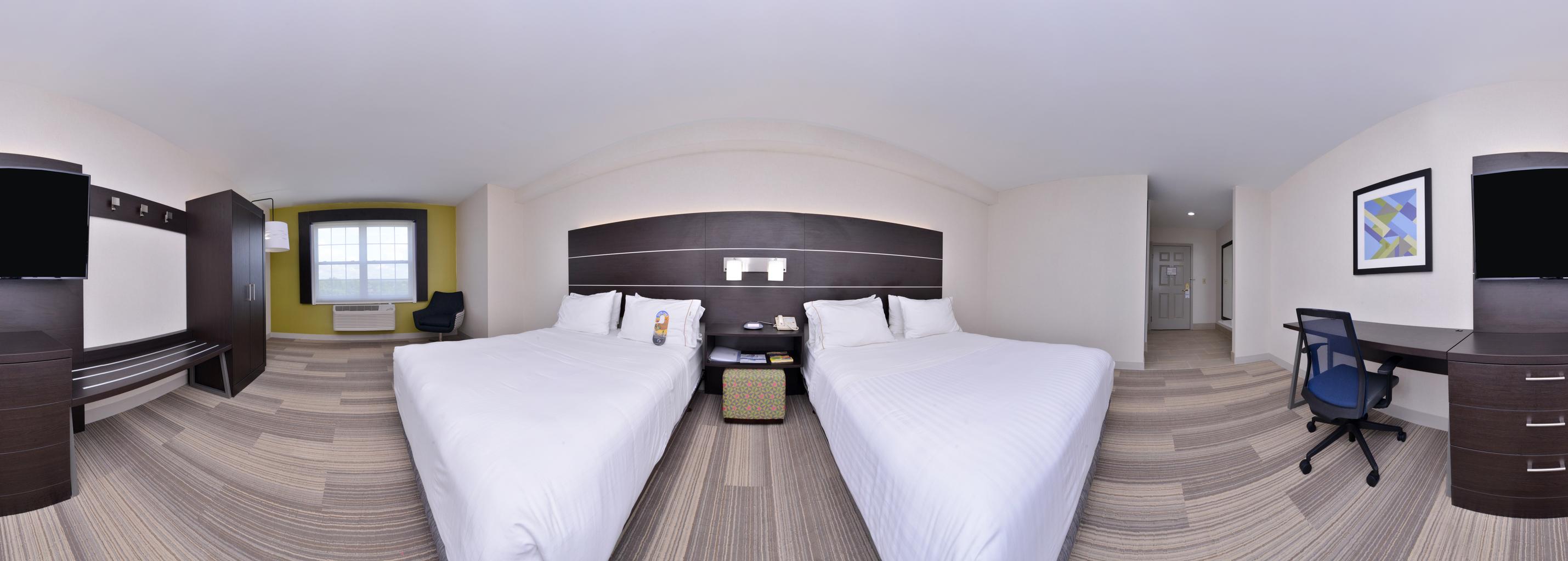 2 QUEEN BEDS NONSMOKING