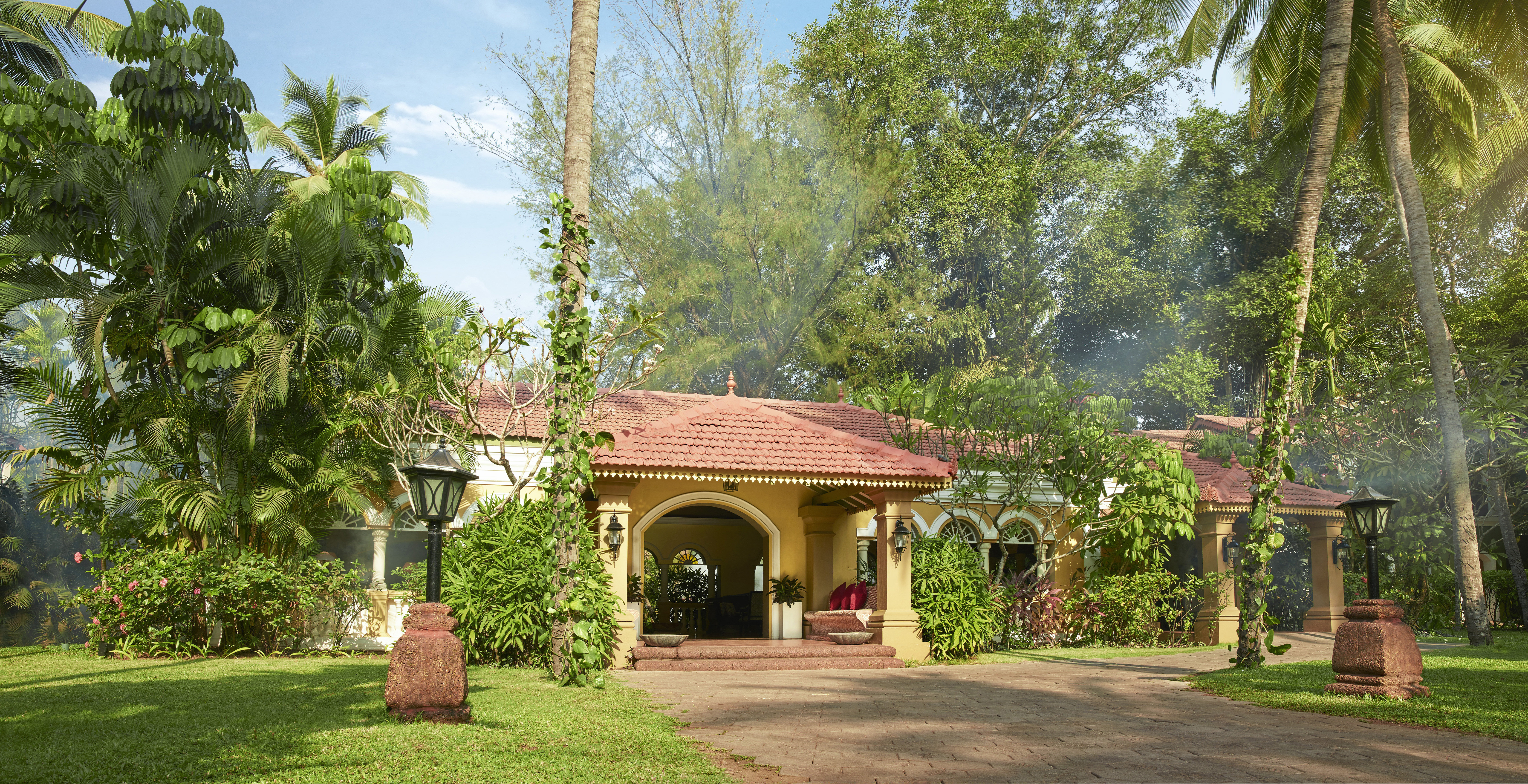 Vivanta by Taj-Holiday Village