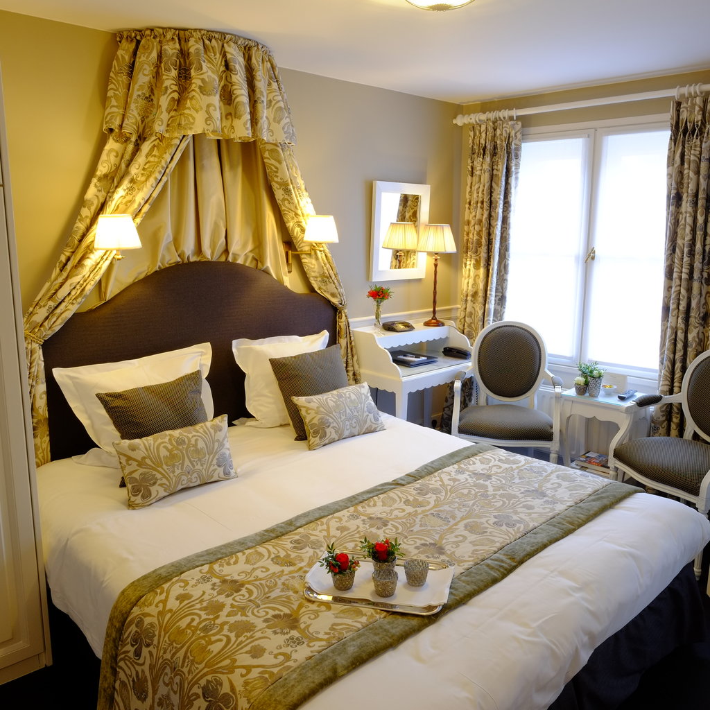 Guest photo