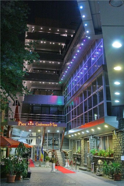 Grand Pier Hotel Old Town