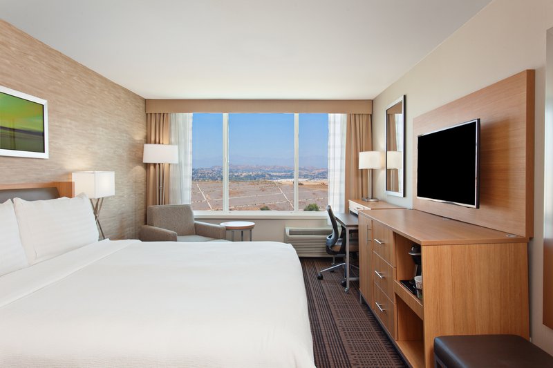 HOLIDAY INN SELECT DIAMOND BAR