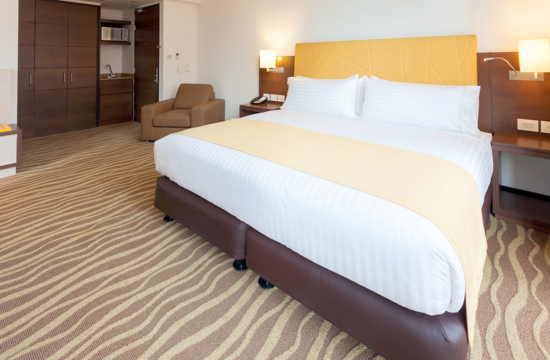 Holiday Inn Express & Suites BOGOTA DC Room Type - 1 King Suite