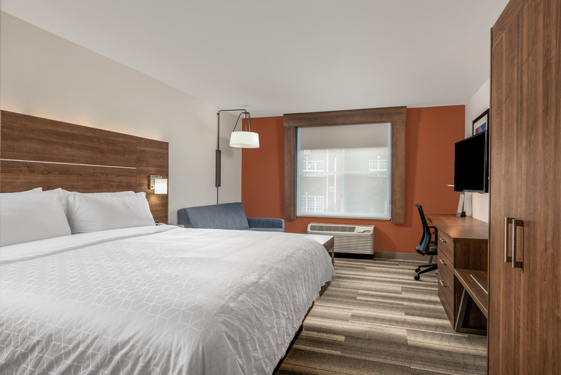HOLIDAY INN EXP CHAPEL HILL