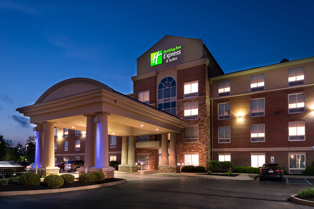 Welcome to Holiday Inn Express & Suites Cincinnati Mason 