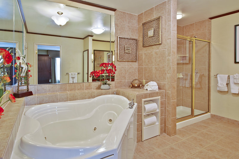 2 BEDROOM PRESIDENTIAL SUITE NONSMOKING