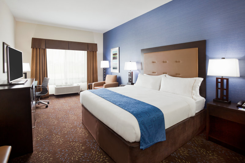 Holiday Inn Express and Suites Davenport North
