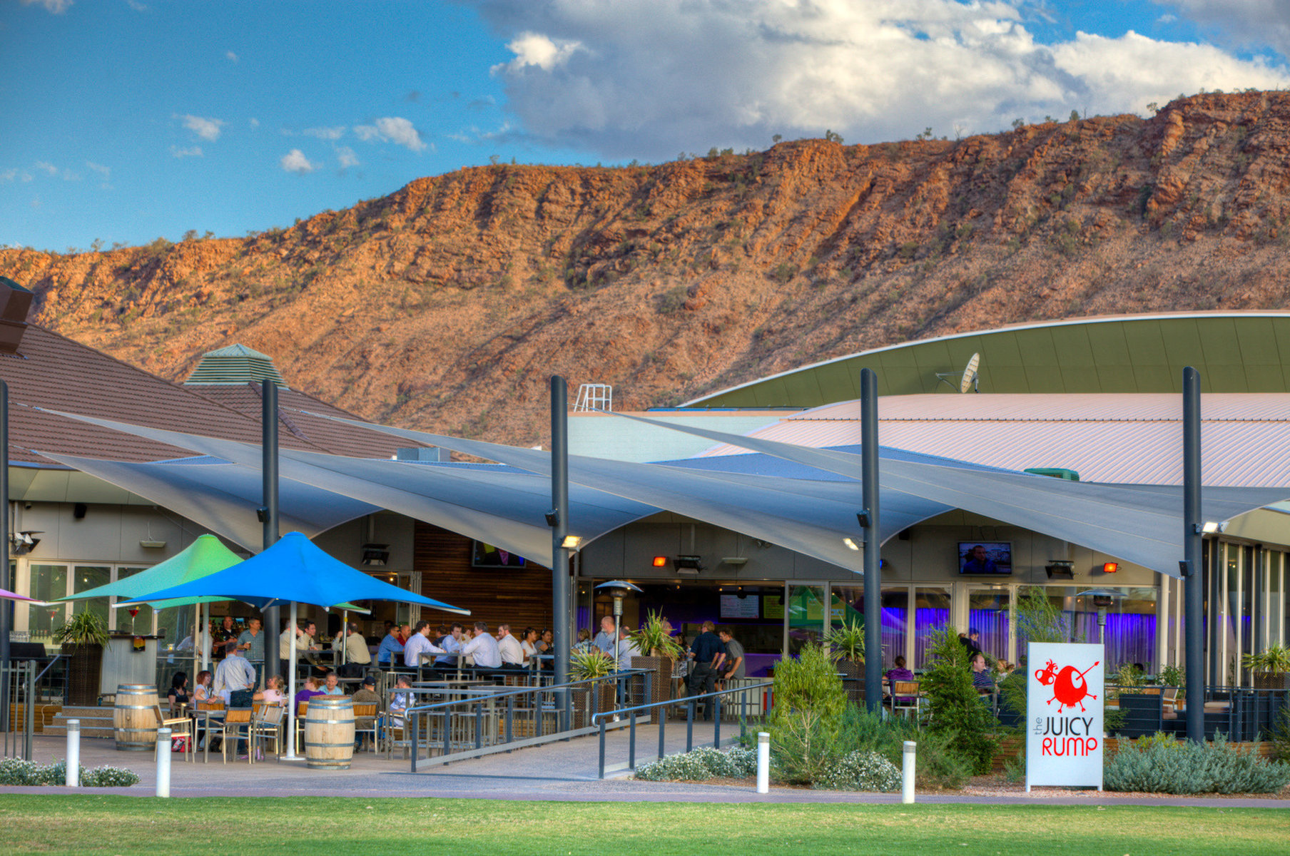 Crowne Plaza Alice Springs Lasseters, an IHG Hotel - Restaurant
