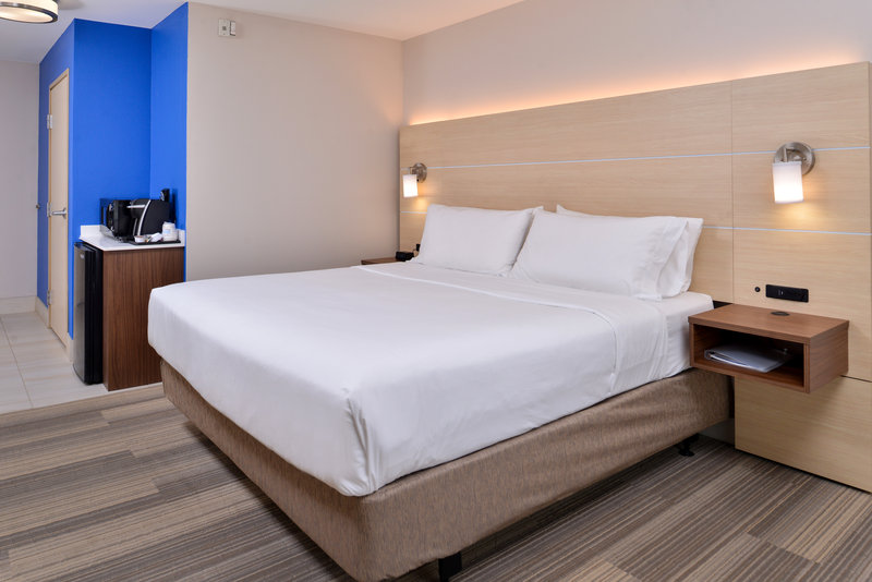 HOLIDAY INN EXP STES MASON