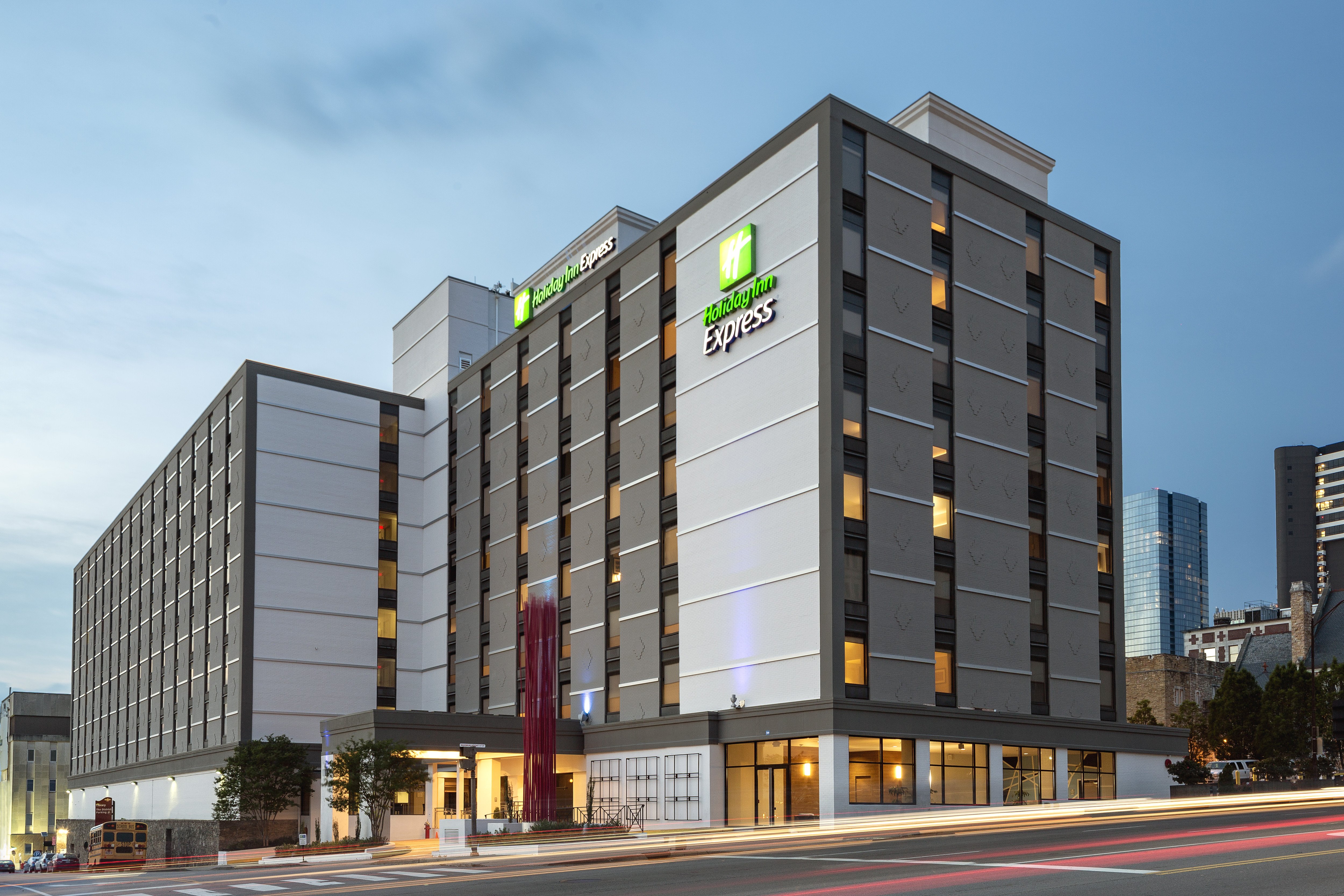 Holiday Inn Express Nashville Downtown