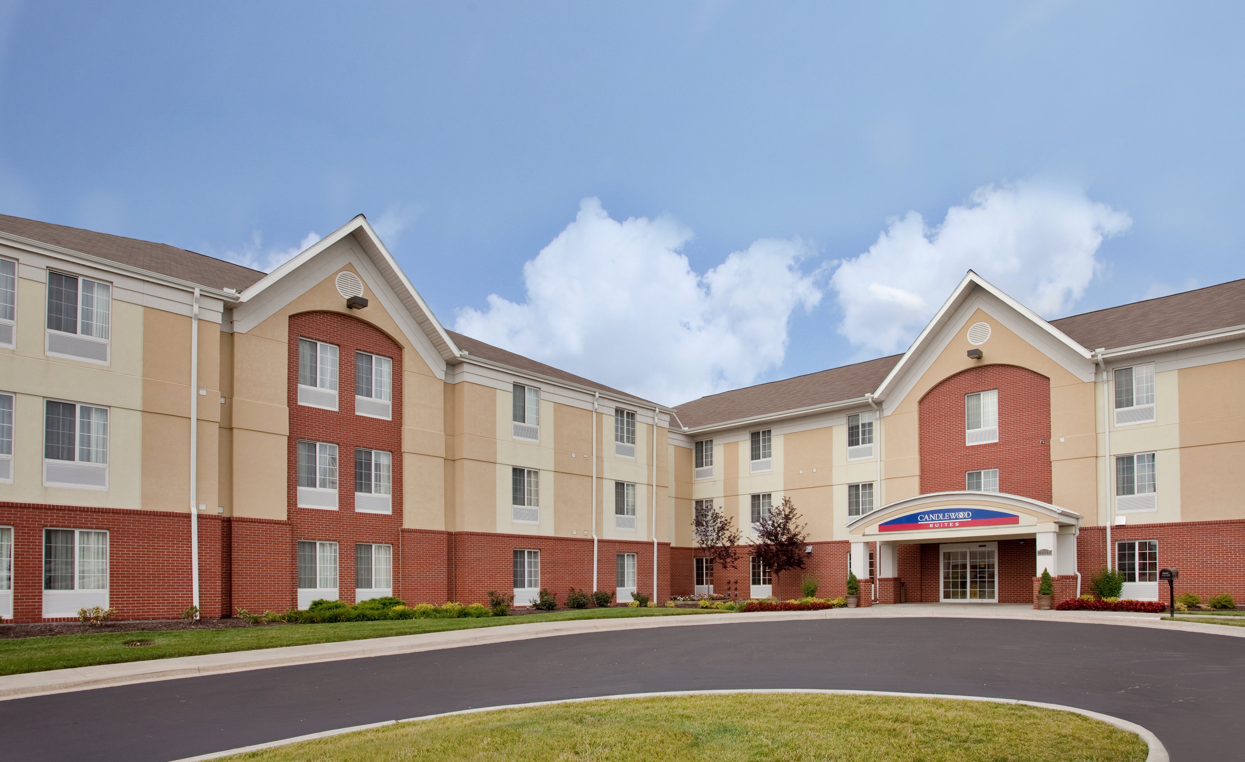 Candlewood Suites Kansas City Speedway