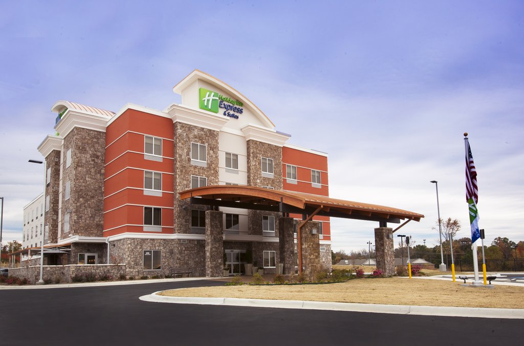Hotel Exterior Daytime