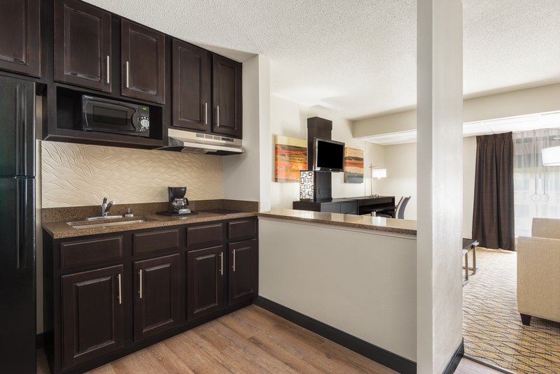 Holiday Inn Express – Military Morelli Heights