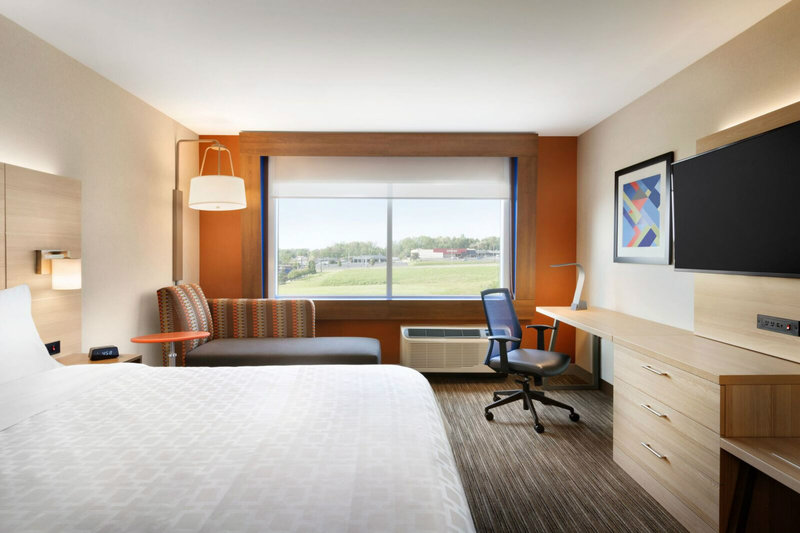 Holiday Inn Express and Suites Red Wing