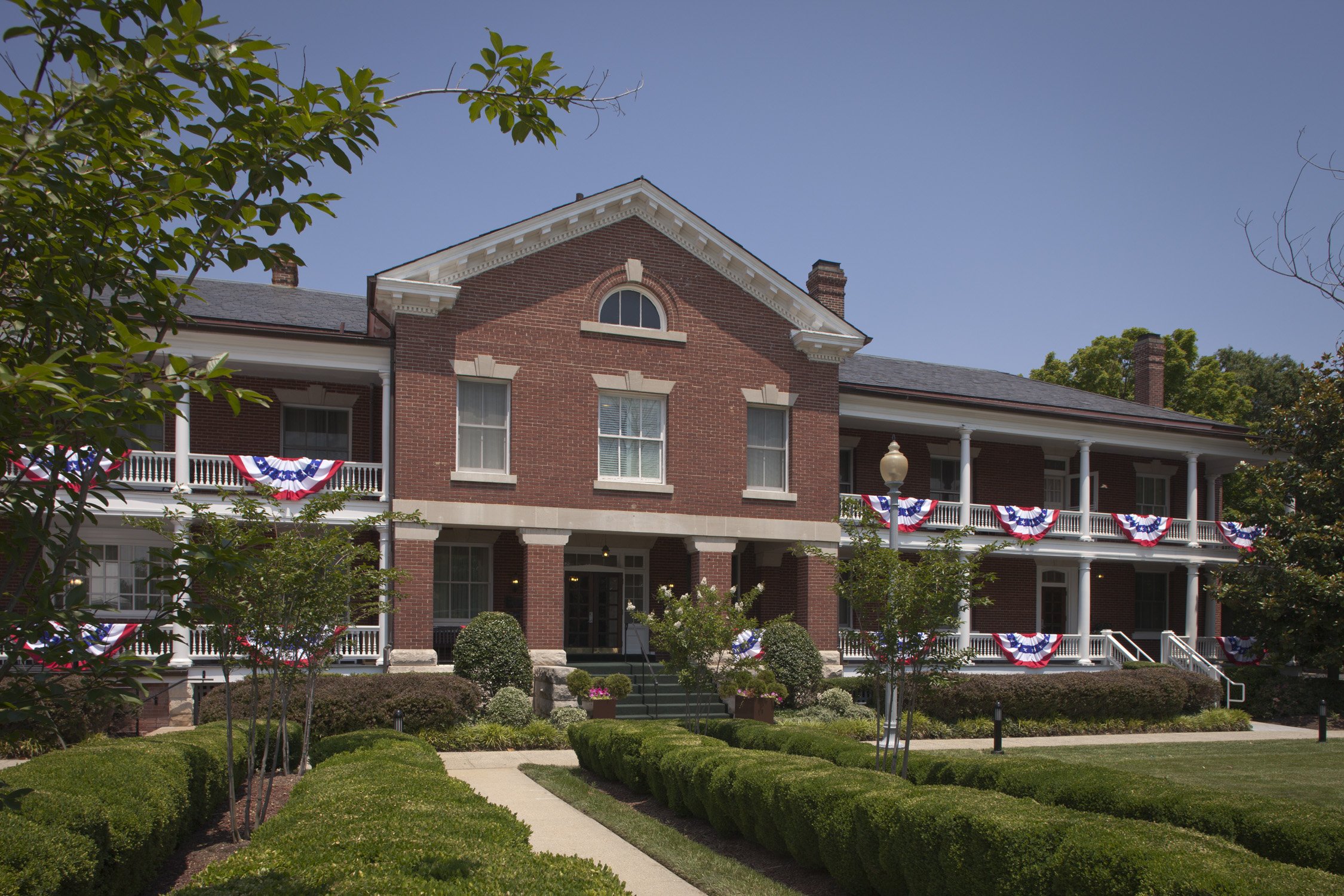 WAINWRIGHT HALL AT FT. MYERS