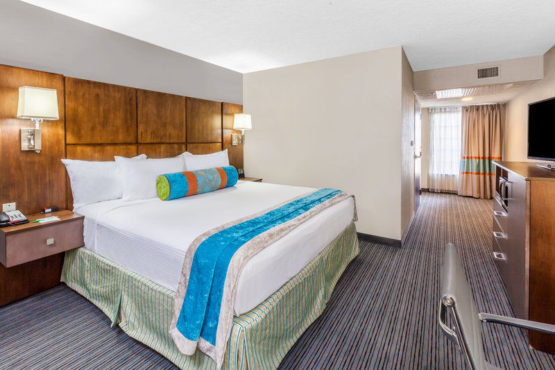 Holiday Inn Hotel and Suites Oklahoma City – Nichols Hills
