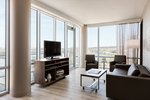 Riverview Suite, 1 Bedroom Suite, 1 King, Sofa bed, Potomac River view, River view
