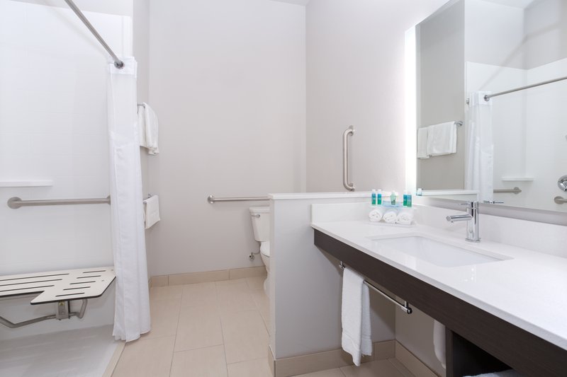 Holiday Inn Express and Suites Lincoln