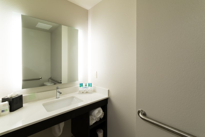 Holiday Inn Express and Suites Lincoln