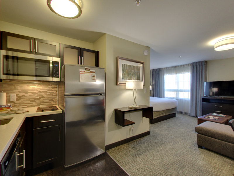 Staybridge Suites Fitchburg