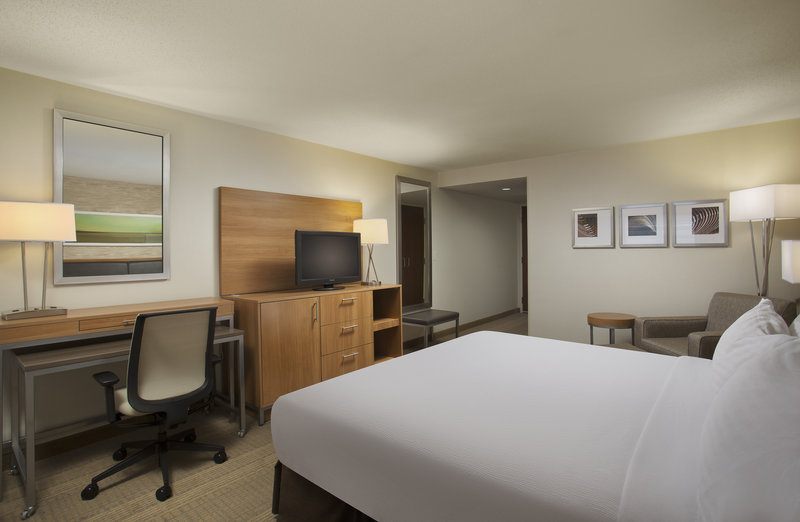 Holiday Inn Grand Rapids Airport
