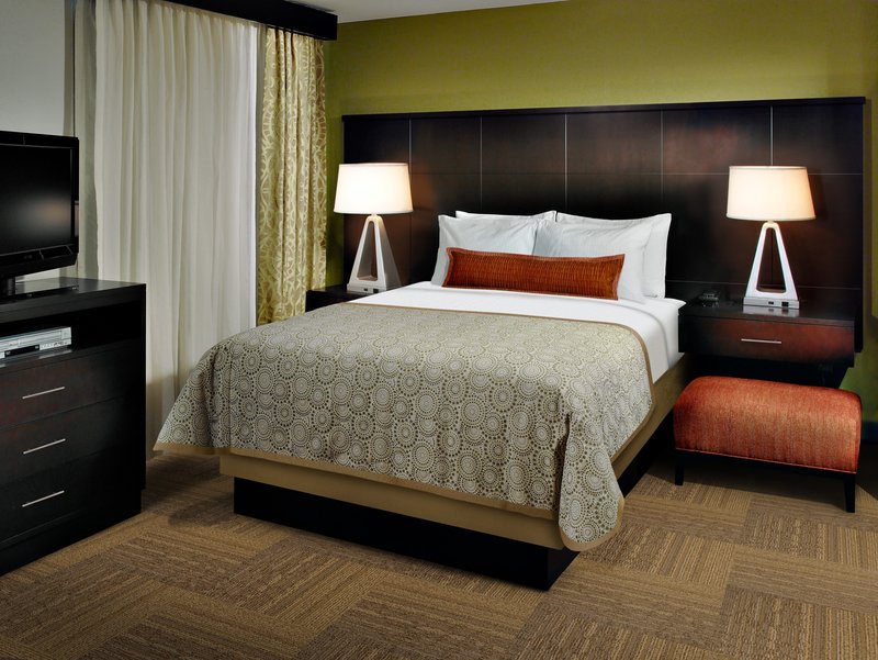 Staybridge Suites Dearborn MI