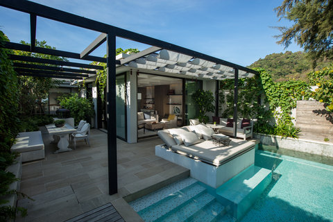 Beachfront Pool Villa
