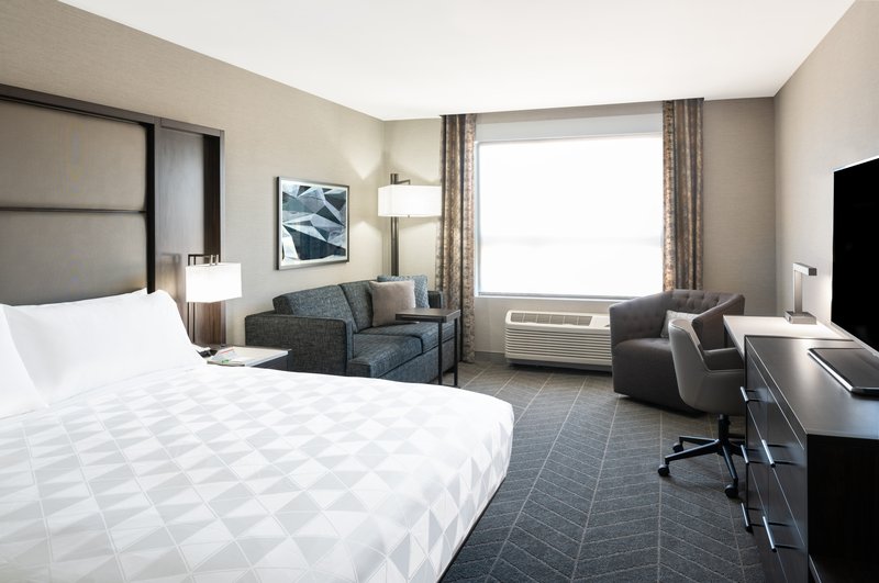 Holiday Inn Boston Logan Airport – Chelsea