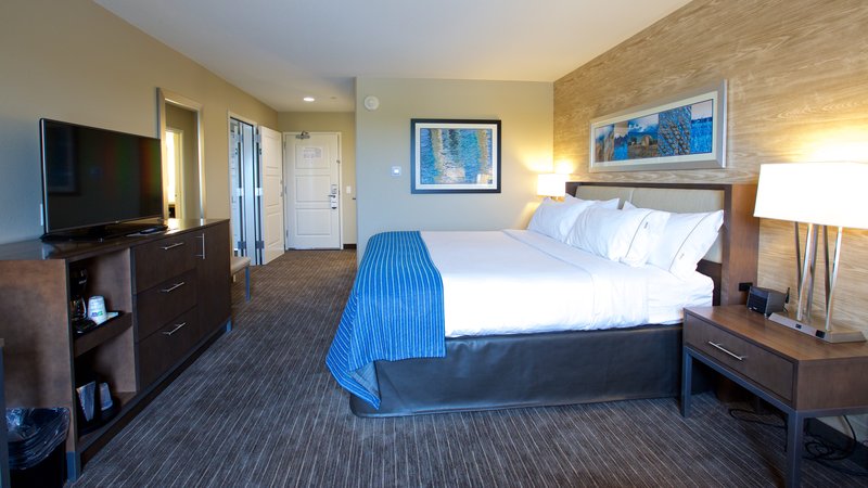 Holiday Inn Express FARGO SW – I-94 45TH ST