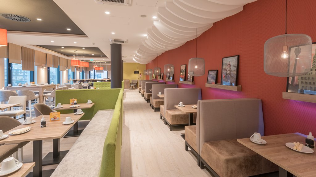 Breakfastrestaurant with harmonic color scheme