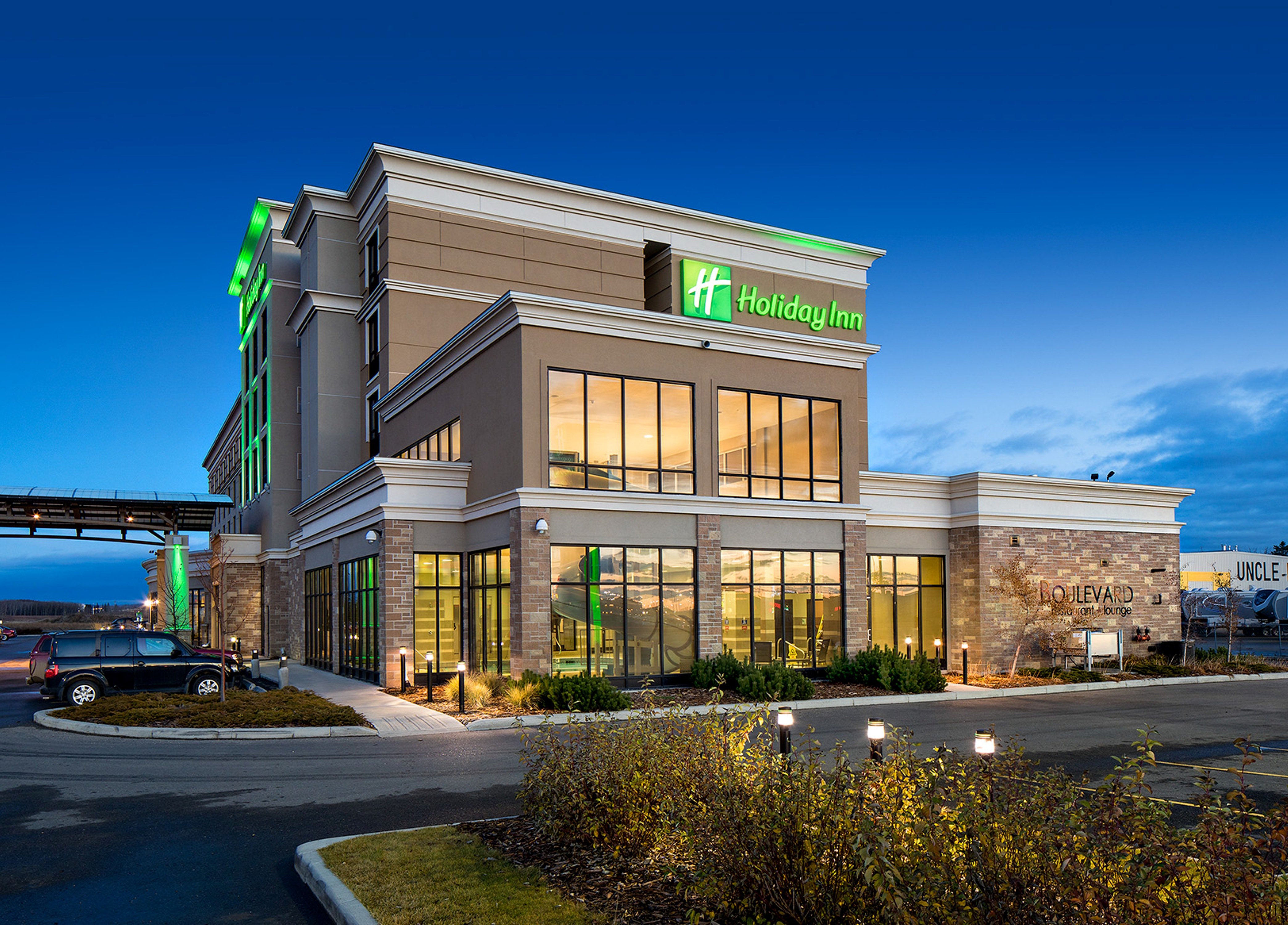 Holiday Inn and Suites Red Deer South