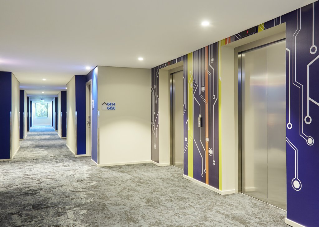 Holiday Inn Express Sydney Macquarie Park, an IHG Hotel - Accommodation Hallway