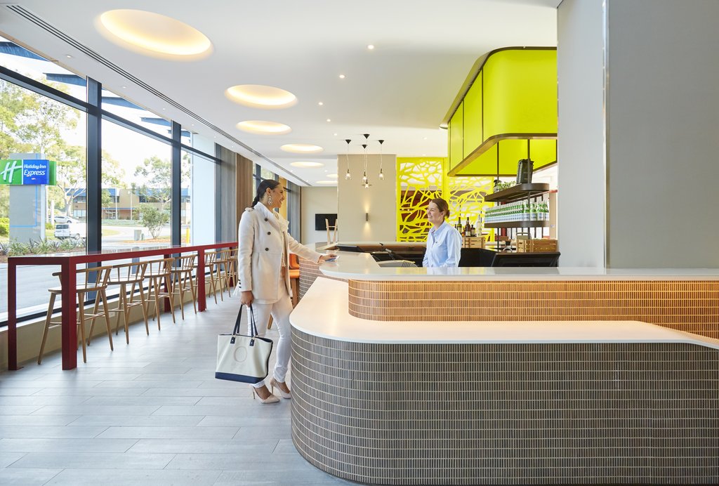 Holiday Inn Express Sydney Macquarie Park, an IHG Hotel - Reception Area