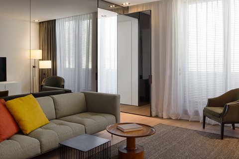Suite Select