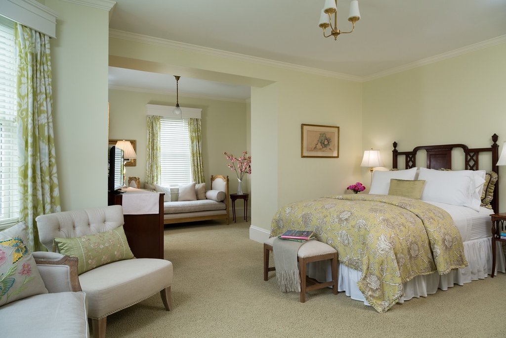 Guest photo