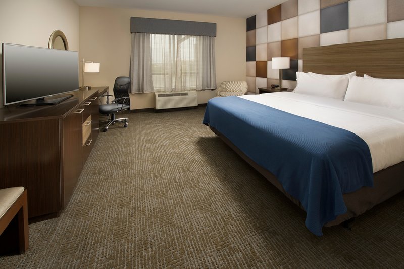 Holiday Inn Express and Suites Waco South