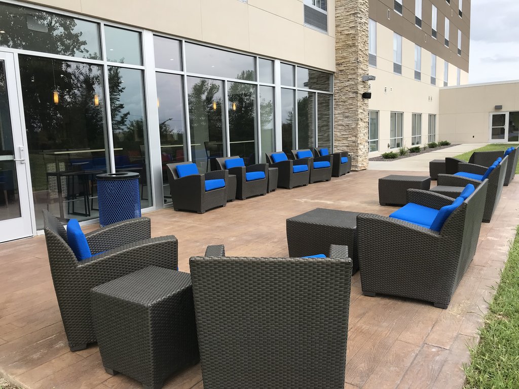Holiday Inn Express & Suites HANNIBAL - MEDICAL CENTER