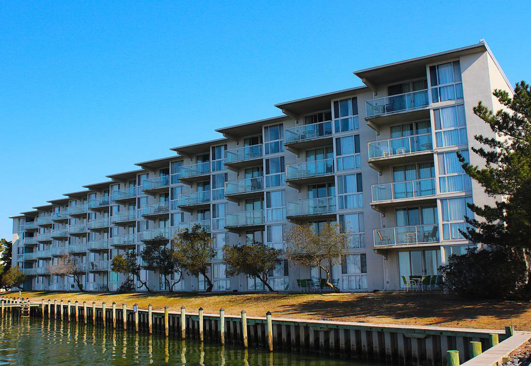 Bay Club Resort