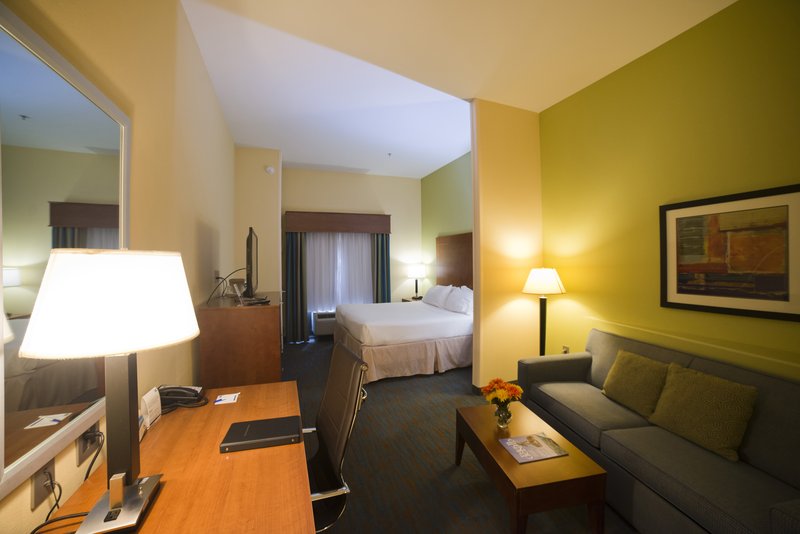 HOLIDAY INN EXPRESS LITHONIA