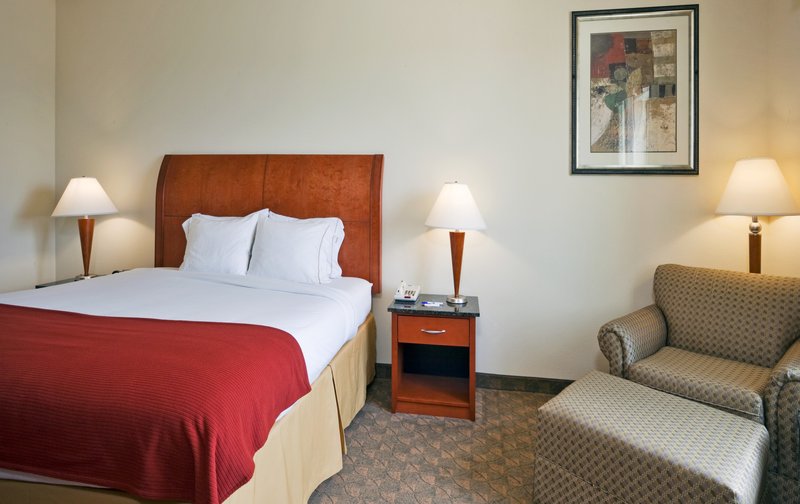 HOLIDAY INN EXP STE FAIRFIELD