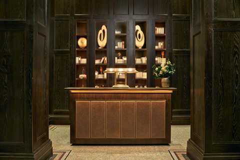 The concierge desk where who have the keys to London.