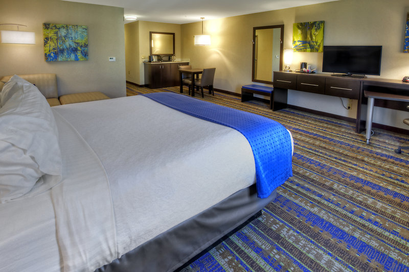 Holiday Inn Hotel & Suites TUPELO NORTH
